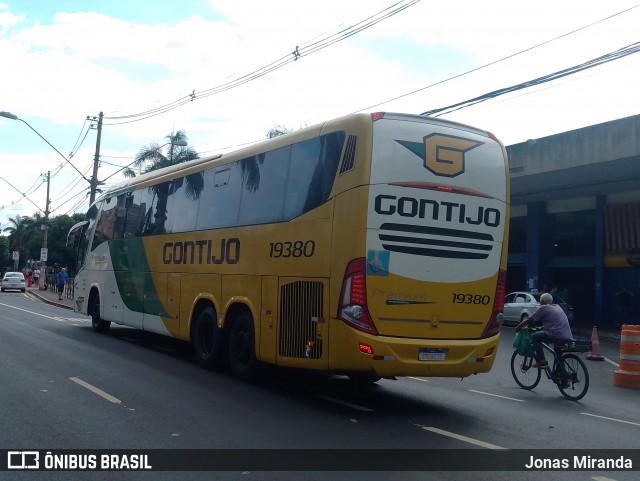 Empresa Gontijo de Transportes 19380 na cidade de Ribeirão Preto, São Paulo, Brasil, por Jonas Miranda. Número da foto: #12821497.