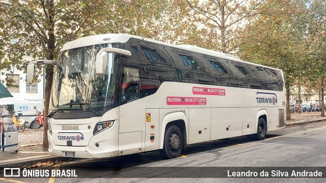 Terravision CP945YY na cidade de Milan, Milan, Lombardy, Itália, por Leandro da Silva Andrade. Número da foto: #12820817.