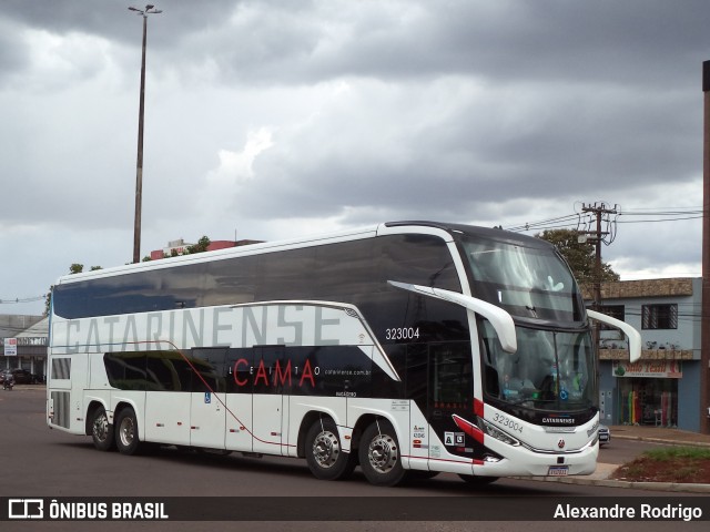 Auto Viação Catarinense 323004 na cidade de Cascavel, Paraná, Brasil, por Alexandre Rodrigo. Número da foto: #12821236.