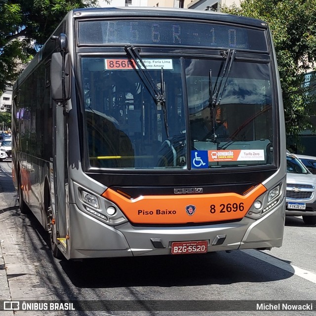 Viação Gato Preto 8 2696 na cidade de São Paulo, São Paulo, Brasil, por Michel Nowacki. Número da foto: #12822788.
