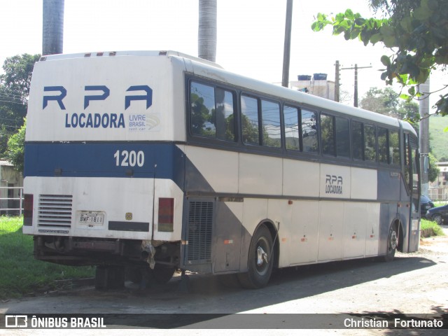 Ônibus Particulares 1811 na cidade de Porciúncula, Rio de Janeiro, Brasil, por Christian  Fortunato. Número da foto: #12824460.