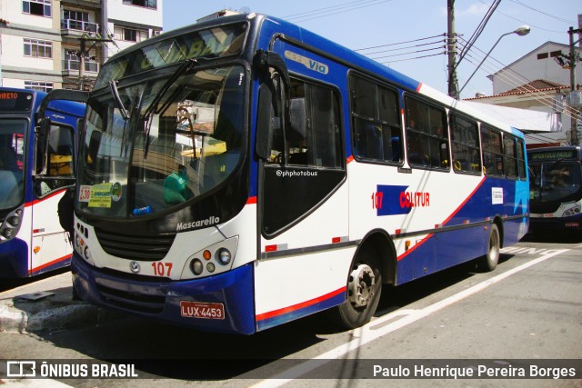 Colitur Transportes Rodoviários 107 na cidade de Barra Mansa, Rio de Janeiro, Brasil, por Paulo Henrique Pereira Borges. Número da foto: #12826935.
