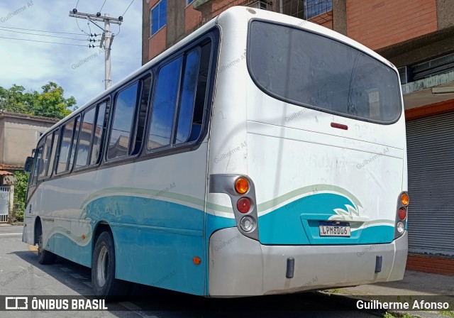 Ônibus Particulares 8D06 na cidade de Volta Redonda, Rio de Janeiro, Brasil, por Guilherme Afonso. Número da foto: #12825069.