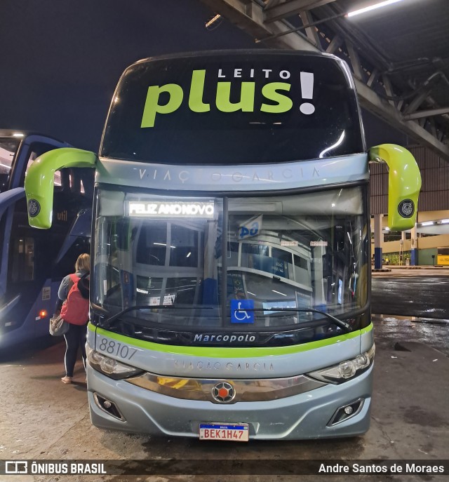 Viação Garcia 88107 na cidade de Rio de Janeiro, Rio de Janeiro, Brasil, por Andre Santos de Moraes. Número da foto: #12825390.