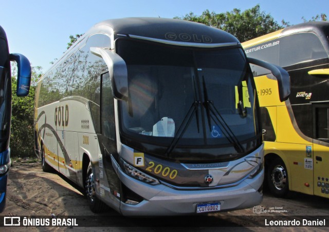 Gold Turismo e Fretamento 2000 na cidade de Armação dos Búzios, Rio de Janeiro, Brasil, por Leonardo Daniel. Número da foto: #12826216.