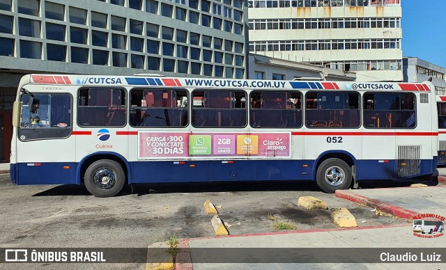 CUTCSA - Companhia Uruguaia de Transporte Coletivo 052 na cidade de Montevideo, Montevideo, Uruguai, por Claudio Luiz. Número da foto: #12826880.