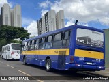 Expresso Royal 2170 na cidade de Londrina, Paraná, Brasil, por André Aguirra Taioqui. Número da foto: #12826414.