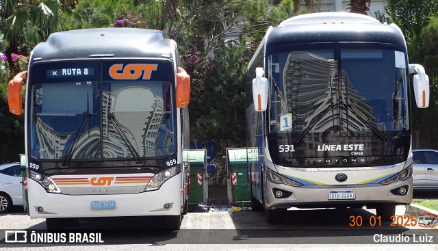 COT - Companhia Oriental de Transportes 959 na cidade de Punta del Este, Maldonado, Uruguai, por Claudio Luiz. Número da foto: #12829492.