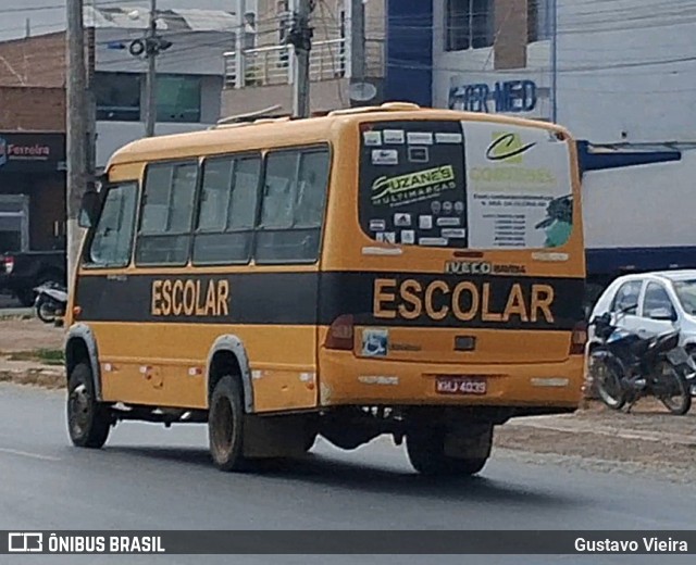 Escolares 4039 na cidade de Nossa Senhora da Glória, Sergipe, Brasil, por Gustavo Vieira. Número da foto: #12827714.