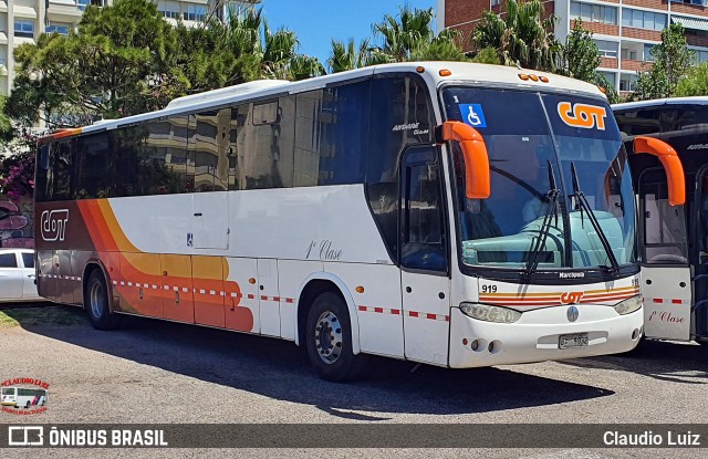 COT - Companhia Oriental de Transportes 919 na cidade de Punta del Este, Maldonado, Uruguai, por Claudio Luiz. Número da foto: #12829374.