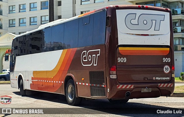COT - Companhia Oriental de Transportes 909 na cidade de Punta del Este, Maldonado, Uruguai, por Claudio Luiz. Número da foto: #12829397.
