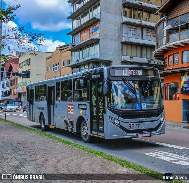BluMob - Concessionária de Transporte Urbano de Blumenau 9217 na cidade de Blumenau, Santa Catarina, Brasil, por Almir Alves. Número da foto: #12830791.