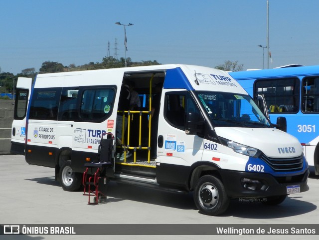 Turb Petrópolis > Turp -Transporte Urbano de Petrópolis 6402 na cidade de Duque de Caxias, Rio de Janeiro, Brasil, por Wellington de Jesus Santos. Número da foto: #12831768.