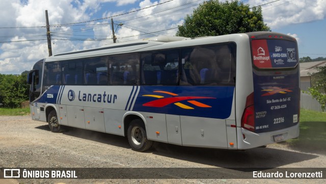 Lancatur Transporte e Turismo 22216 na cidade de São Bento do Sul, Santa Catarina, Brasil, por Eduardo Lorenzetti. Número da foto: #12830054.