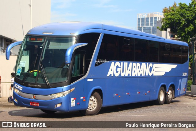 Viação Águia Branca 32300 na cidade de Rio de Janeiro, Rio de Janeiro, Brasil, por Paulo Henrique Pereira Borges. Número da foto: #12833467.