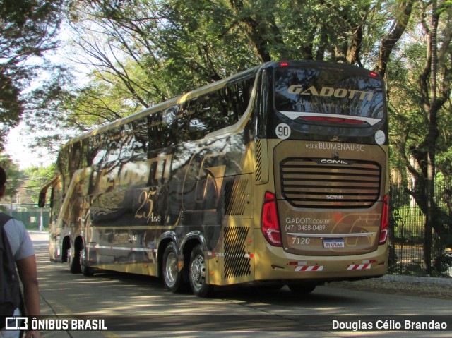 Auto Viação Gadotti 7120 na cidade de São Paulo, São Paulo, Brasil, por Douglas Célio Brandao. Número da foto: #12832925.