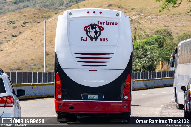 Autobuses sin identificación - Mexico N/I na cidade de Chilpancingo de los Bravo, Guerrero, México, por Omar Ramírez Thor2102. Número da foto: #12832253.
