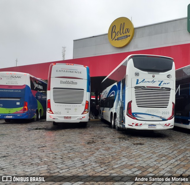 Vandy Tur Turismo & Viagens 2023 na cidade de Pariquera-Açu, São Paulo, Brasil, por Andre Santos de Moraes. Número da foto: #12835973.