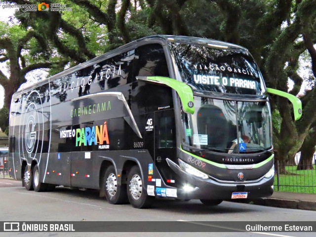 Viação Garcia 86009 na cidade de Curitiba, Paraná, Brasil, por Guilherme Estevan. Número da foto: #12834947.