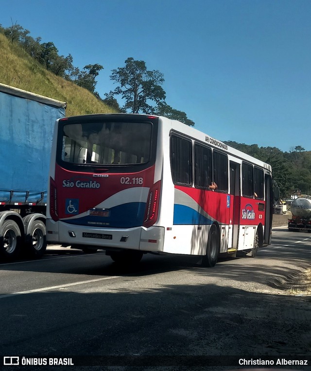 Coletivos São Geraldo 02.118 na cidade de Rio Bonito, Rio de Janeiro, Brasil, por Christiano Albernaz. Número da foto: #12837995.
