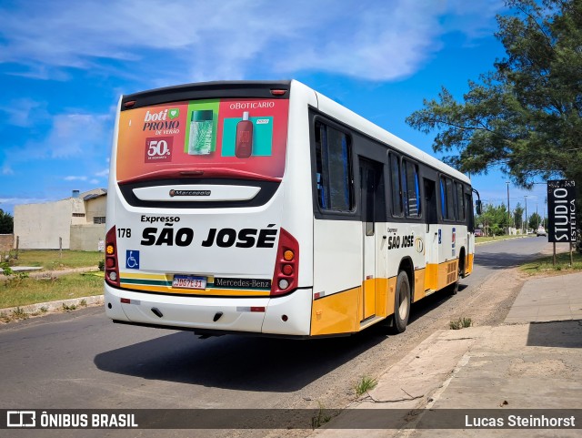 Expresso São José 178 na cidade de Tramandaí, Rio Grande do Sul, Brasil, por Lucas Steinhorst. Número da foto: #12837209.