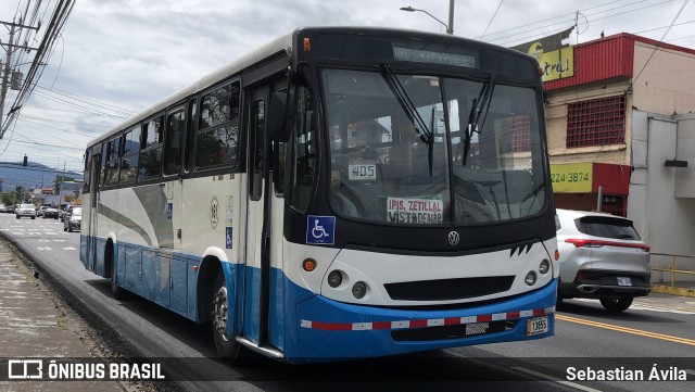 Buses Guadalupe 161 na cidade de Guadalupe, Goicoechea, San José, Costa Rica, por Sebastian Ávila. Número da foto: #12839154.