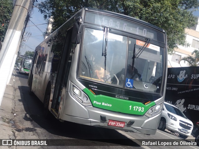 Viação Santa Brígida 1 1793 na cidade de São Paulo, São Paulo, Brasil, por Rafael Lopes de Oliveira. Número da foto: #12839775.