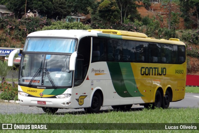 Empresa Gontijo de Transportes 14880 na cidade de Manhuaçu, Minas Gerais, Brasil, por Lucas Oliveira. Número da foto: #12840698.