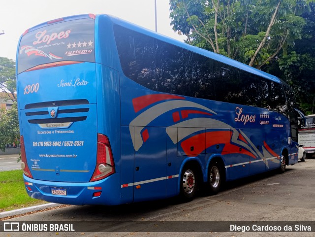 Lopes Turismo 1300 na cidade de São Paulo, São Paulo, Brasil, por Diego Cardoso da Silva. Número da foto: #12841692.