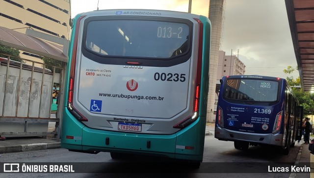 Auto Viação Urubupungá 00235 na cidade de Osasco, São Paulo, Brasil, por Lucas Kevin. Número da foto: #12841896.