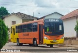 Escolares HBG0D71 na cidade de Ataléia, Minas Gerais, Brasil, por Gean Lucas. Número da foto: #12840422.