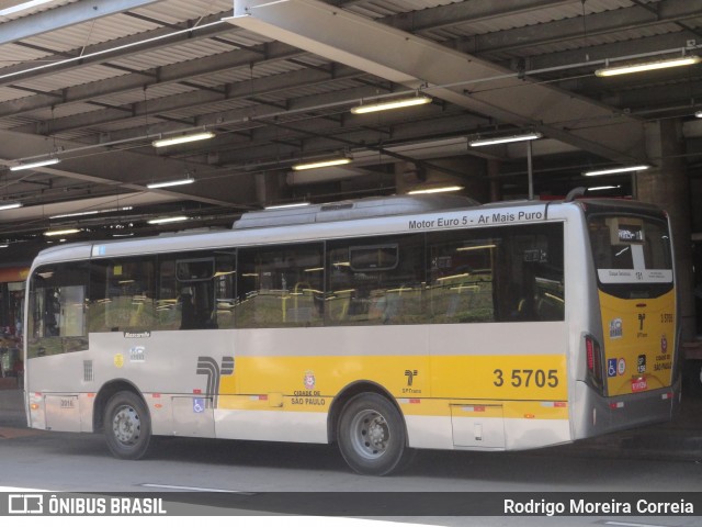 Upbus Qualidade em Transportes 3 5705 na cidade de São Paulo, São Paulo, Brasil, por Rodrigo Moreira Correia. Número da foto: #12842519.