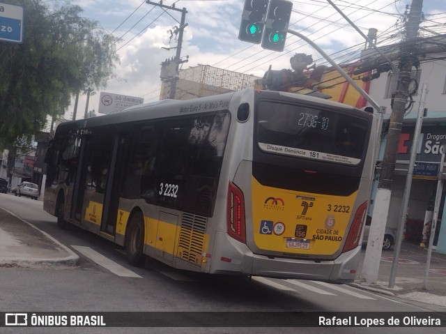Viação Metrópole Paulista - Zona Leste 3 2232 na cidade de São Paulo, São Paulo, Brasil, por Rafael Lopes de Oliveira. Número da foto: #12842851.