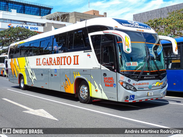 Transportes Jacó 02 na cidade de Catedral, San José, San José, Costa Rica, por Andrés Martínez Rodríguez. Número da foto: #12842551.