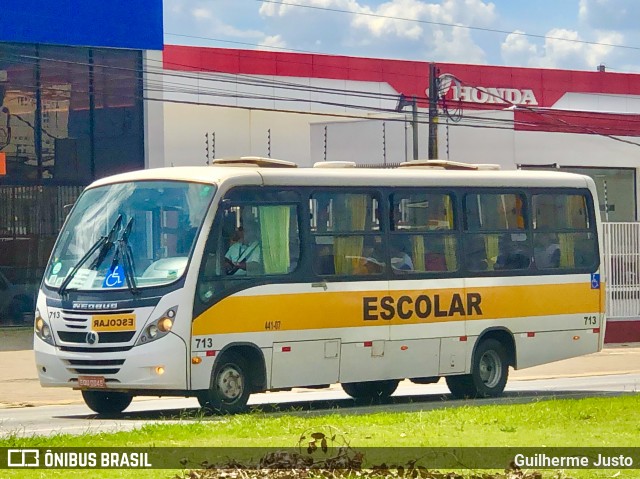 Microtur Transportadora Turística 713 na cidade de Sorocaba, São Paulo, Brasil, por Guilherme Justo. Número da foto: #12845587.