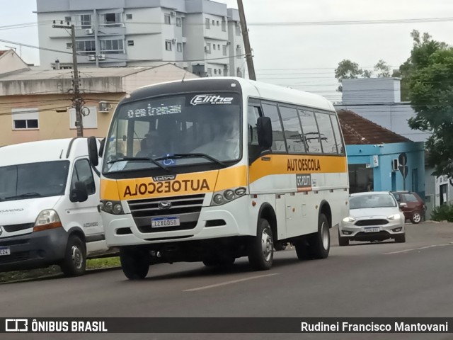 Auto Escola Pizutti IZX0D58 na cidade de Ijuí, Rio Grande do Sul, Brasil, por Rudinei Francisco Mantovani. Número da foto: #12846033.
