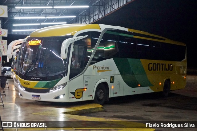 Empresa Gontijo de Transportes 7100 na cidade de João Monlevade, Minas Gerais, Brasil, por Flavio Rodrigues Silva. Número da foto: #12845884.