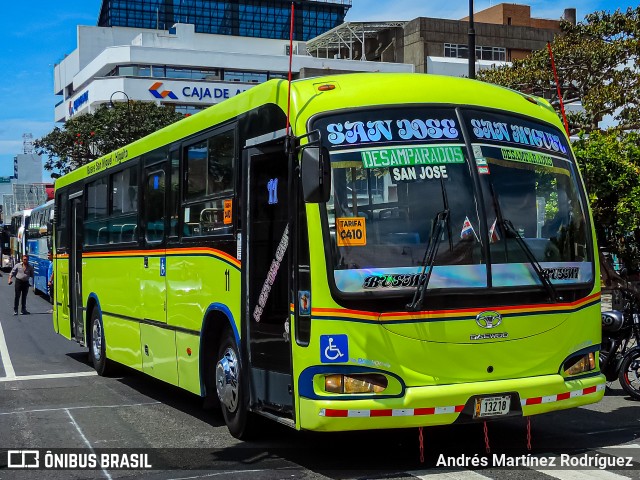 Buses San Miguel Higuito BUSMI 11 na cidade de Catedral, San José, San José, Costa Rica, por Andrés Martínez Rodríguez. Número da foto: #12845411.