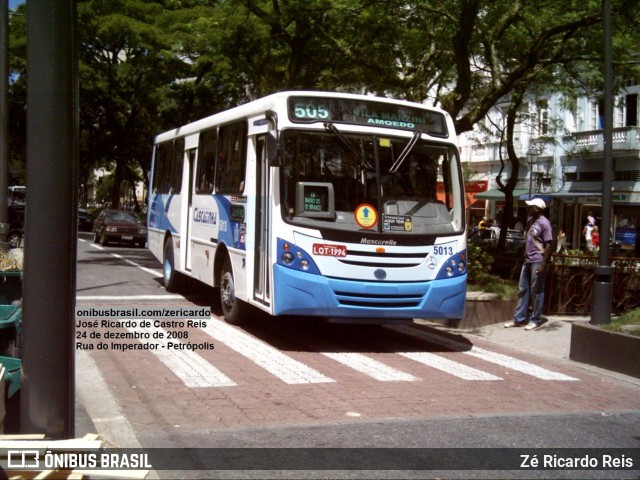 Viação Cascatinha 5013 na cidade de Petrópolis, Rio de Janeiro, Brasil, por Zé Ricardo Reis. Número da foto: #12846626.