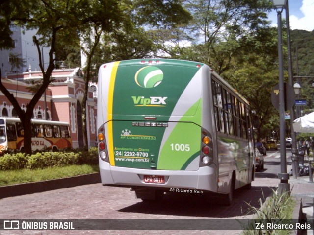 Viação Esperança Petrópolis 1005 na cidade de Petrópolis, Rio de Janeiro, Brasil, por Zé Ricardo Reis. Número da foto: #12846589.