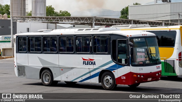 Flecha Roja México Valles 1276 na cidade de Pachuca de Soto, Hidalgo, México, por Omar Ramírez Thor2102. Número da foto: #12788442.