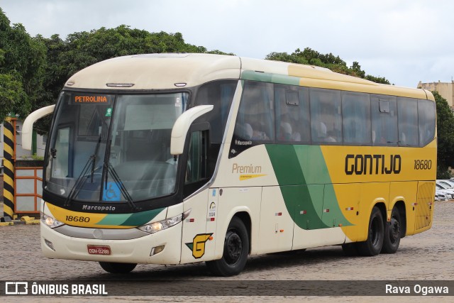 Empresa Gontijo de Transportes 18680 na cidade de Vitória da Conquista, Bahia, Brasil, por Rava Ogawa. Número da foto: #12786399.