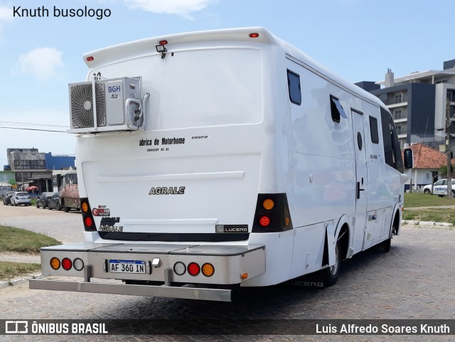 Motorhomes AGUSTíN DE BRABANDERE na cidade de Rio Grande, Rio Grande do Sul, Brasil, por Luis Alfredo Soares Knuth. Número da foto: #12786360.