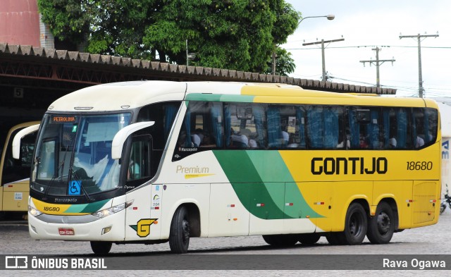 Empresa Gontijo de Transportes 18680 na cidade de Vitória da Conquista, Bahia, Brasil, por Rava Ogawa. Número da foto: #12786447.