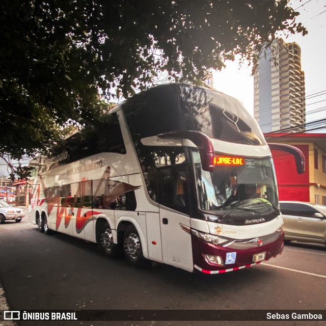 Caribeños 00 na cidade de San José, San José, Costa Rica, por Sebas Gamboa. Número da foto: #12786825.