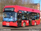 Metroline WSE2937 na cidade de London, Greater London, Inglaterra, por Fábio Takahashi Tanniguchi. Número da foto: #12787560.