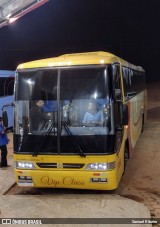 Ônibus Particulares 15 na cidade de Maranhão, Brasil, por Samuel Ribeiro. Número da foto: #12785988.