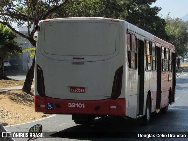 Viação Brasília 39101 na cidade de Belo Horizonte, Minas Gerais, Brasil, por Douglas Célio Brandao. Número da foto: #12789030.
