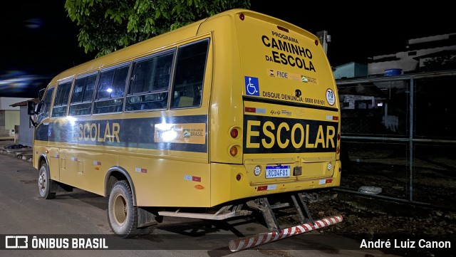 Governo do Estado de Goiás ESCOLAR na cidade de Guaraíta, Goiás, Brasil, por André Luiz Canon. Número da foto: #12790026.