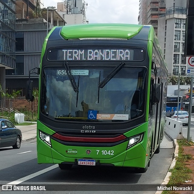 Viação Campo Belo 7 1042 na cidade de São Paulo, São Paulo, Brasil, por Michel Nowacki. Número da foto: #12793204.